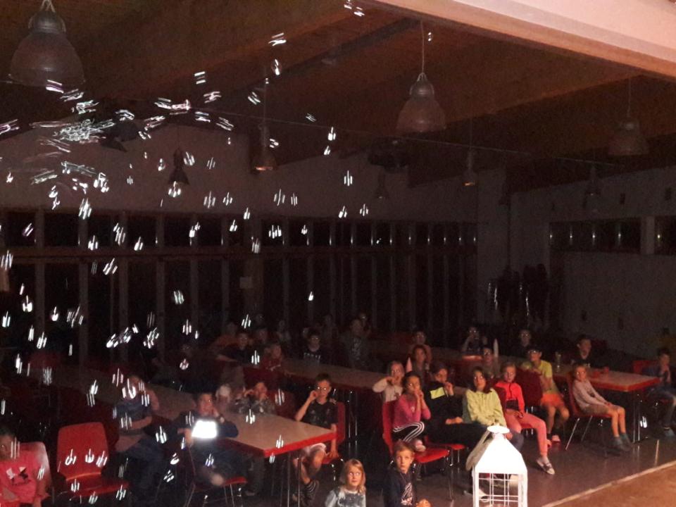 HeLa 2021 Seifenblasen aus dem Nichts