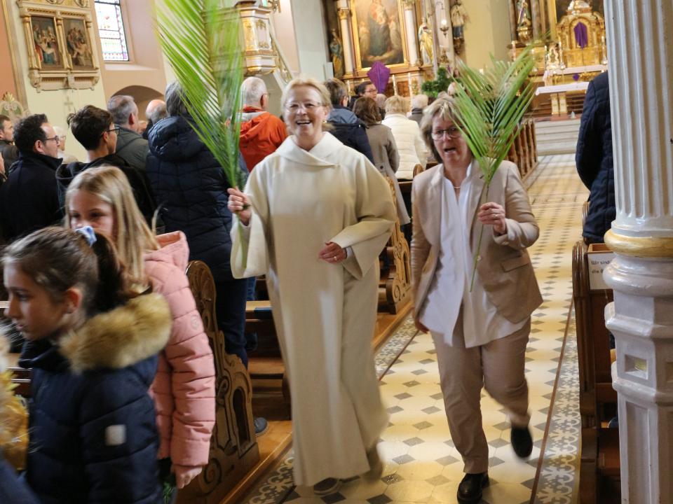 Prozession mit Hosianna