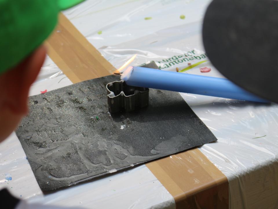 Kerzen tröpfeln mit viel Geduld