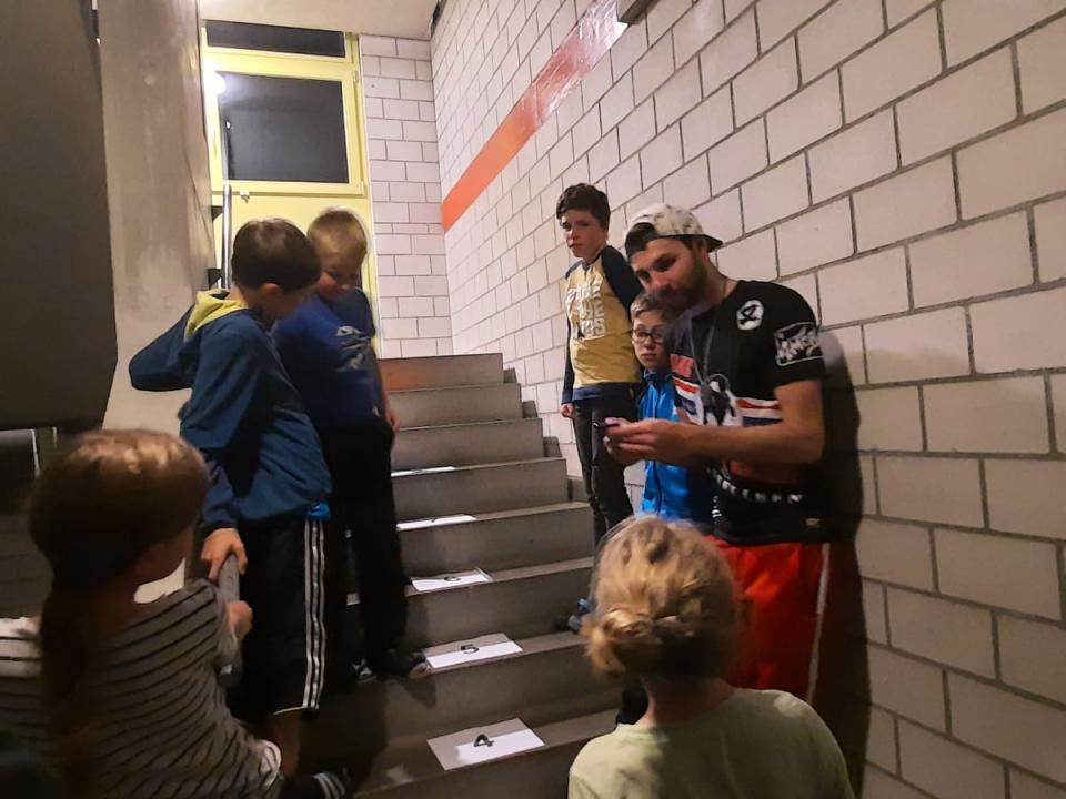 Leiterlispiel im Haus