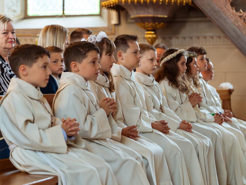 Gruppenfoto in der Kirche