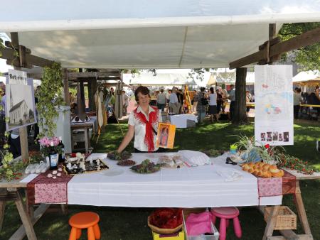 Pfarreimarktstände am Eröffnungsfest Pastoralraum Nollen-Lauchetal-Thur