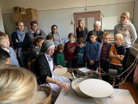 Erstkommunion Gruppe Bettwiesen-Lommis: Besuch Hostienbäckerei