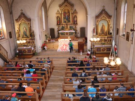 Eröffnungsfeier in der Kirche