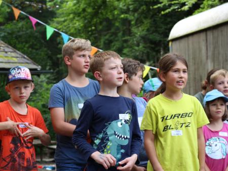 Singen für die Gäste