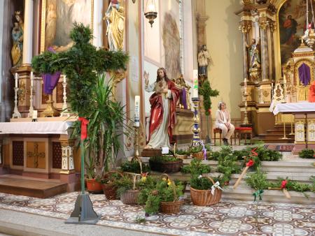 Stimmungsbild Palmkrörbe der Pfarreien