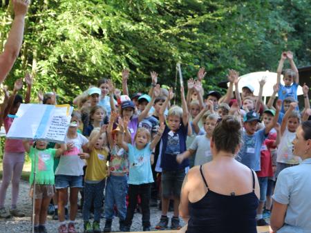 Min Gott isch so gross