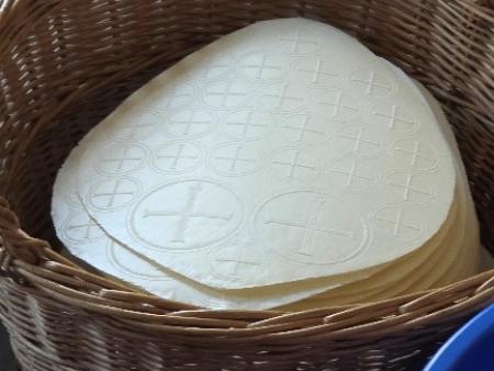 Korb mit Hostienplatten