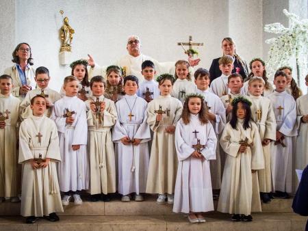 Gruppenfoto in der Kirche