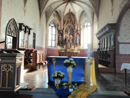 Kirche Lommis Altar